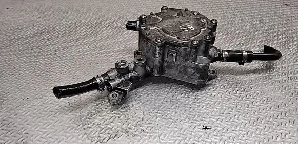 Ford Galaxy Vacuum pump 038145209A
