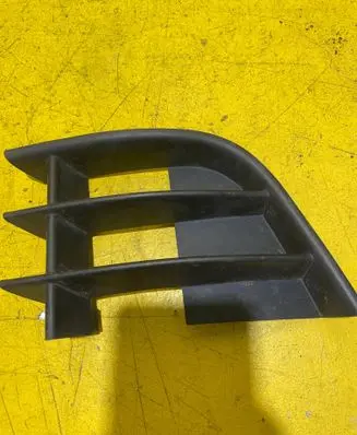 Skoda Fabia Mk2 (5J) Front bumper lower grill 5J0853666A