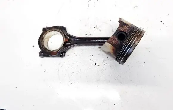 Hyundai Lantra II Piston with connecting rod