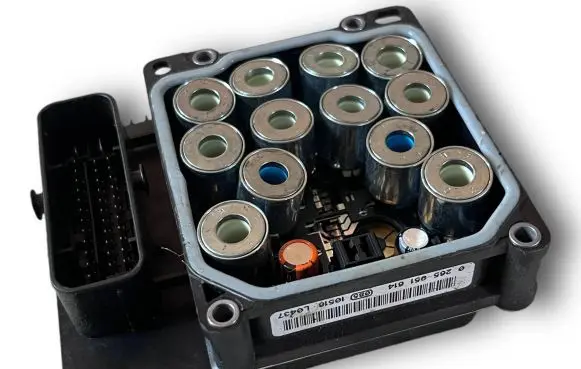 Mercedes-Benz E W212 Central body control module S1132 A2124313512