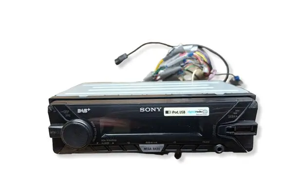 Volkswagen Golf Plus Radio/CD/DVD/GPS head unit DSXA300DAB SONY