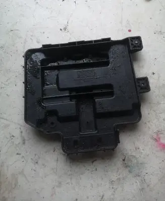 KIA Soul Battery tray 371502K680