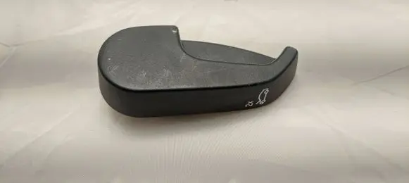 BMW 3 G20 G21 Engine bonnet (hood) release handle 1794910 7938322