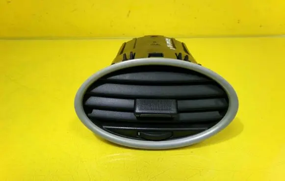 Ford Focus Dashboard side air vent grill/cover trim 4M51-A014L21-AD