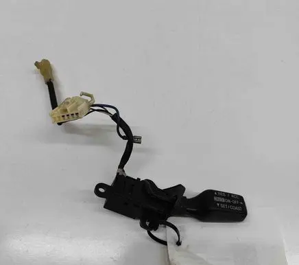 Lexus GS 300 400 430 Cruise control switch 8463030190
