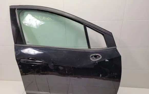 Nissan Micra K14 Front door