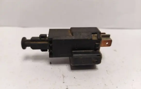 Opel Zafira A Brake pedal sensor switch 09132299 09175172