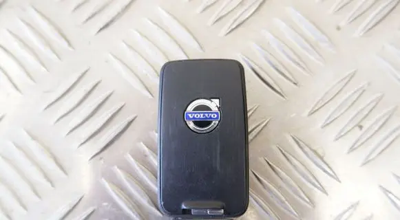 Volvo XC60 Ignition key/card 8676873