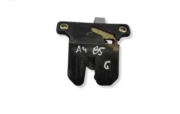 Audi A4 S4 B5 8D Tailgate/trunk/boot lock/catch/latch 
