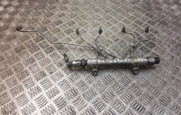 Toyota Avensis T250 Fuel main line pipe 