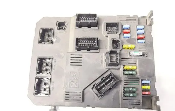 Peugeot 407 Comfort/convenience module 9655221180 BSI-S03-00