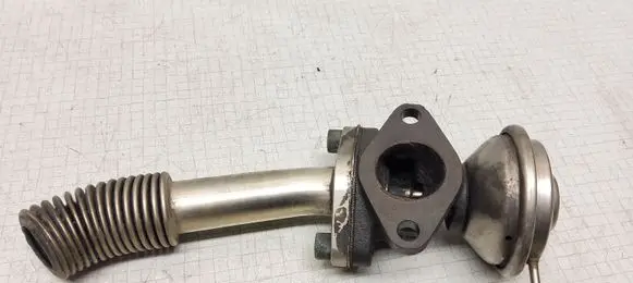 Audi A6 S6 C4 4A EGR valve 046131503A 72167504