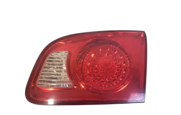 Tailgate rear/tail lights