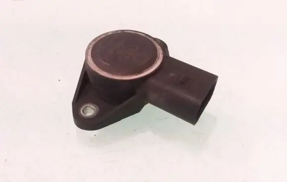 Volkswagen Golf V Throttle valve position sensor 03C907386B