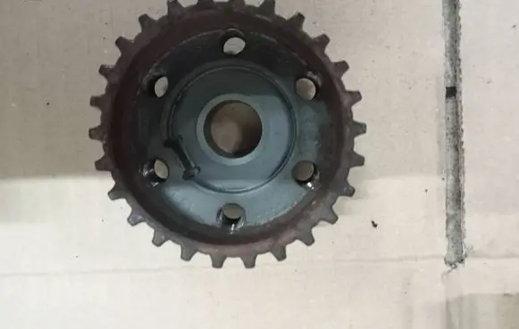 Volkswagen PASSAT B6 Camshaft pulley/ VANOS 06d105263