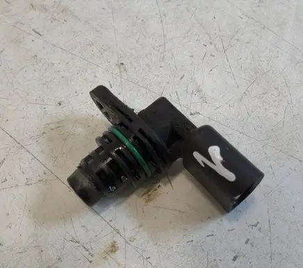 Volkswagen Golf Plus Camshaft position sensor 030907601E