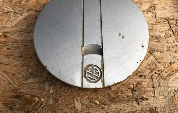 Volkswagen Golf II Original wheel cap 191601149D