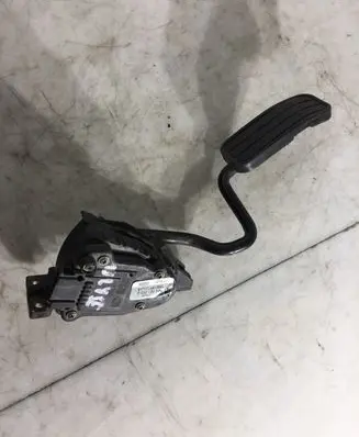 Ford Galaxy Accelerator throttle pedal 7M4721603B YM219F338GA