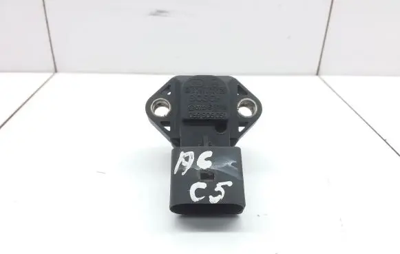 Audi A6 S6 C5 4B Air pressure sensor 0281002326 059906051