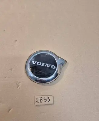 Volvo XC40 Manufacturer badge logo/emblem 32337963