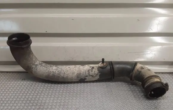 Volvo XC90 Air intake duct part 30645294 7321