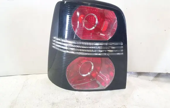 Volkswagen Touran I Rear/tail lights 11B672B