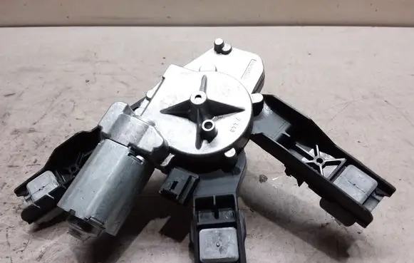 Peugeot 308 Rear window wiper motor 9819523180