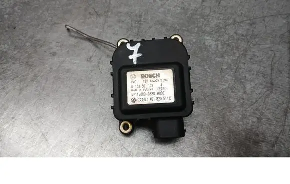 Audi A6 Allroad C5 Coolant heater control valve 0132801129