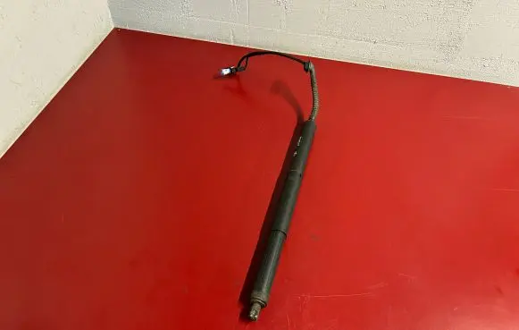 BMW X5 F15 Tailgate/trunk strut/damper 7434041