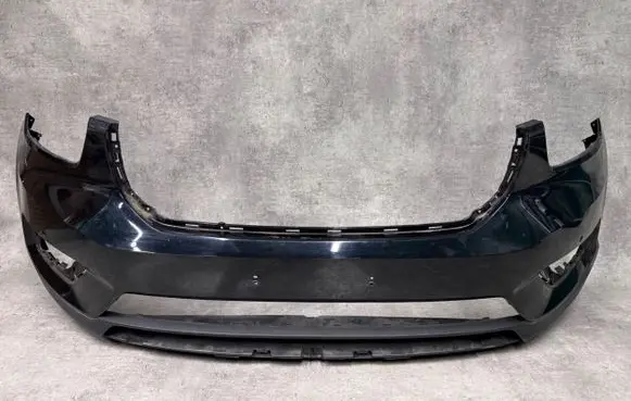 Volvo XC40 Front bumper 8W6807437 NULL