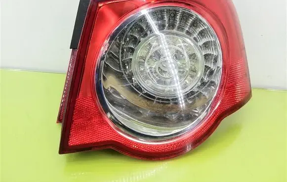 Volkswagen PASSAT B6 Rear/tail lights 305945096C