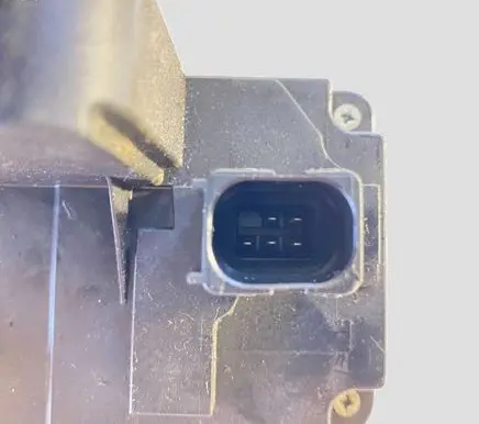 Opel Vectra C Rear door lock 13157758