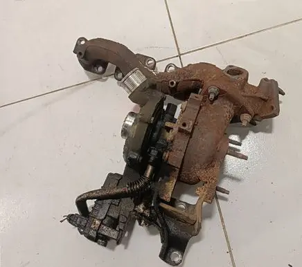 Jaguar XF X250 Turbo AX2Q6K682CA 77840035 00963