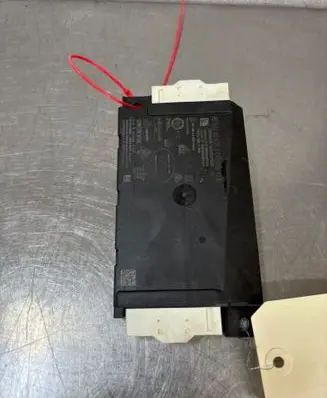 Mercedes-Benz A W176 Trunk lid opening control unit A1679003604