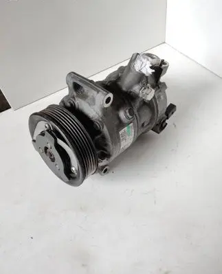 Volkswagen Jetta VI Air conditioning (A/C) compressor (pump) 5K0820803 052225112B4