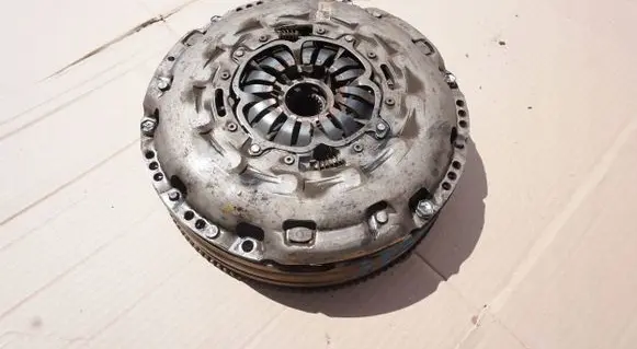 Toyota Avensis T270 Clutch set kit SKO62894
