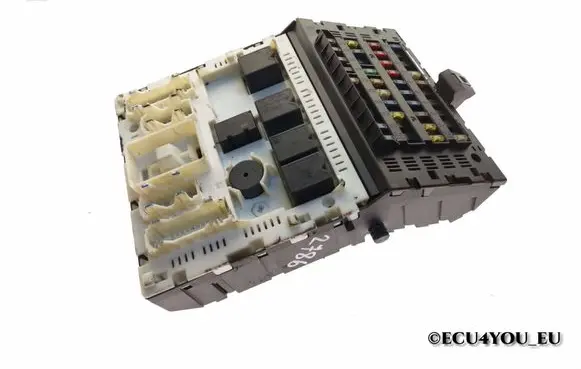 Renault Megane I Fuse module 7703297243H S103600310K