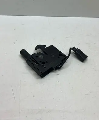 Loading door lock