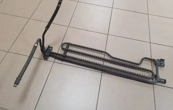 Mercedes-Benz C W204 Power steering radiator A2044801024