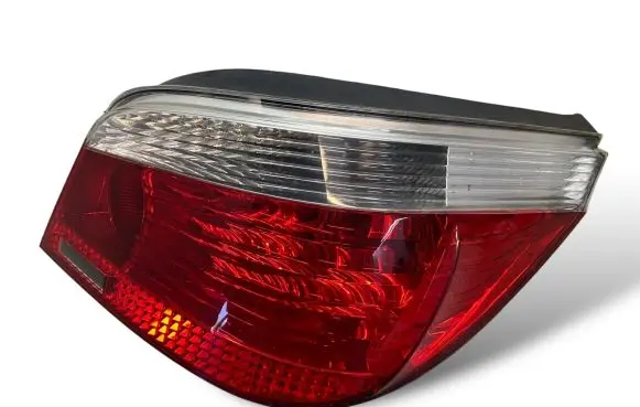 BMW 5 E60 E61 Rear/tail lights 7165738 2V008679008