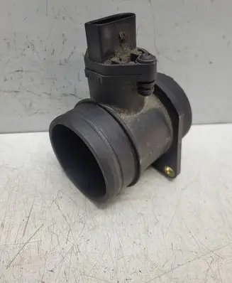 Volkswagen Golf IV Mass air flow meter 0280217121