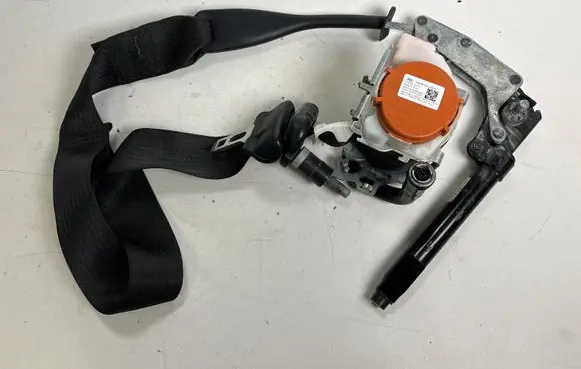Ford Mustang VI Front seatbelt FR3B63612D64AF