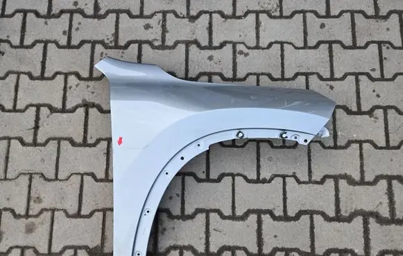 BMW X1 U11 Fender