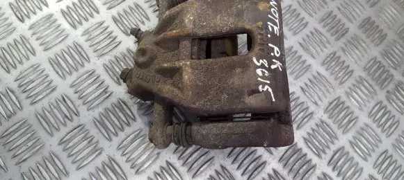 Nissan Note (E11) Front brake caliper