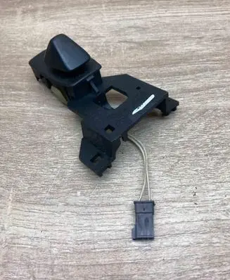 BMW 5 E60 E61 Steering wheel adjustment switch 6918010 03206010