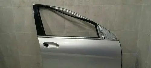 Mercedes-Benz R W251 Front door A2517201005