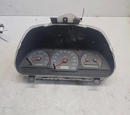 Volvo S40, V40 Speedometer (instrument cluster) 30857571