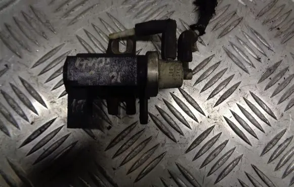 Audi A4 S4 B6 8E 8H Turbo solenoid valve