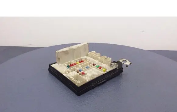 Renault Megane II Fuse box set 8200481866J