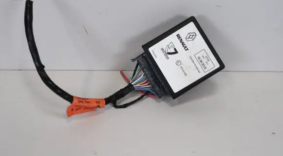 Renault Clio IV Other control units/modules 10R036082